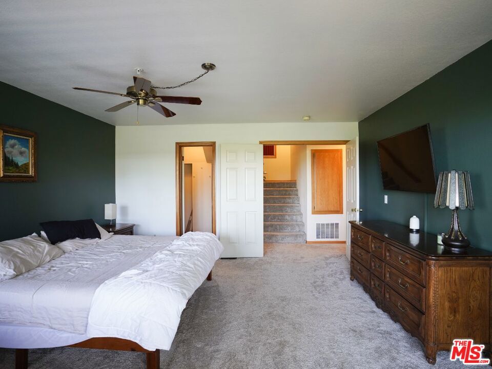 25274 North Road Property Photo 16
