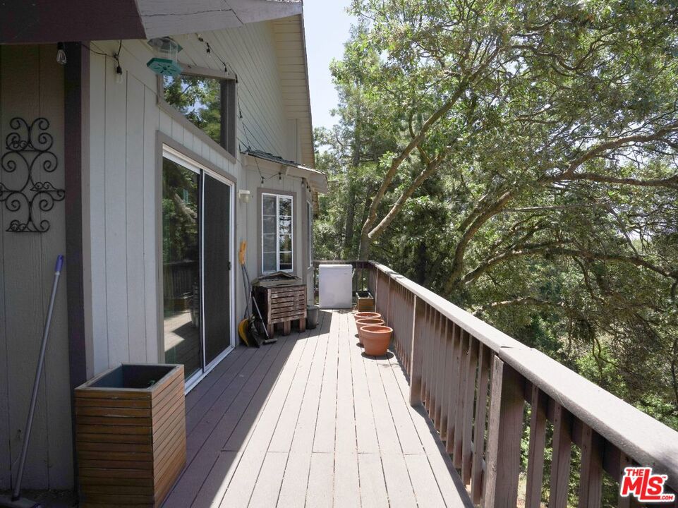 25274 North Road Property Photo 17