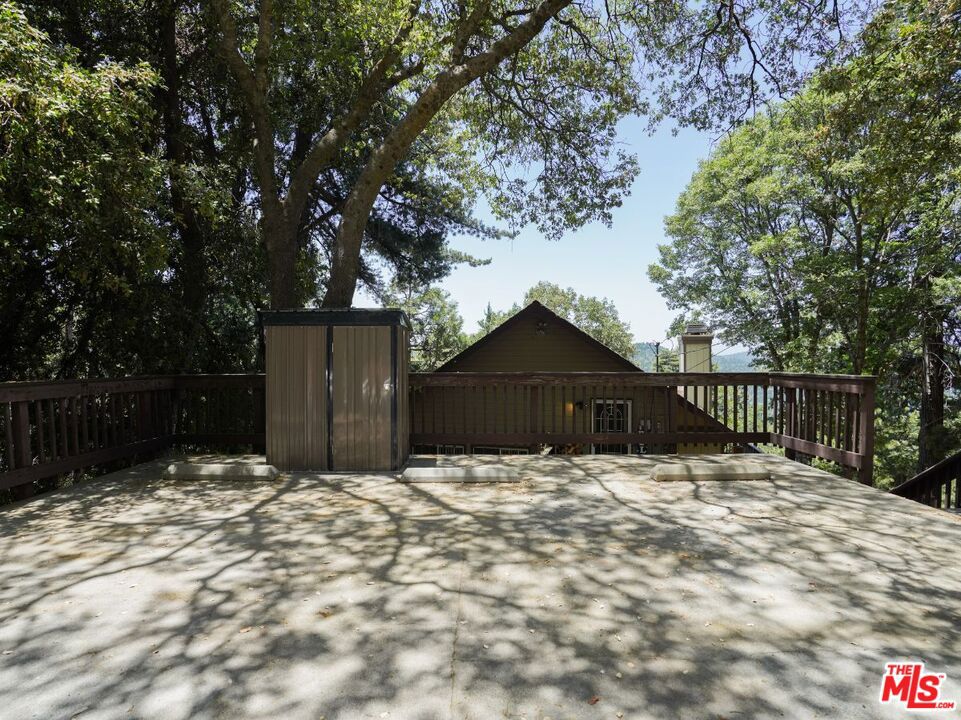 25274 North Road Property Photo 24