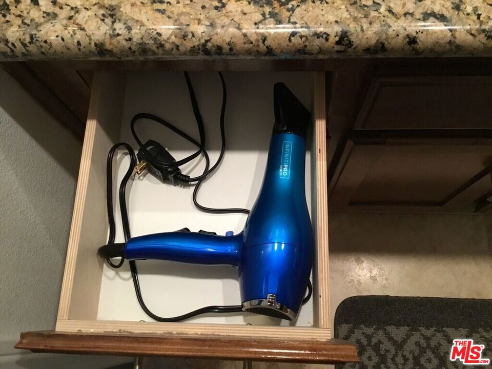 24409187 Property Photo 12