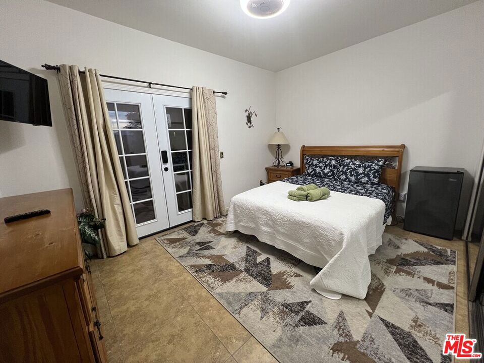 24409187 Property Photo 19