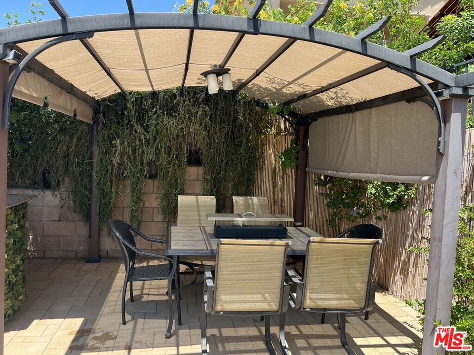24409187 Property Photo 33