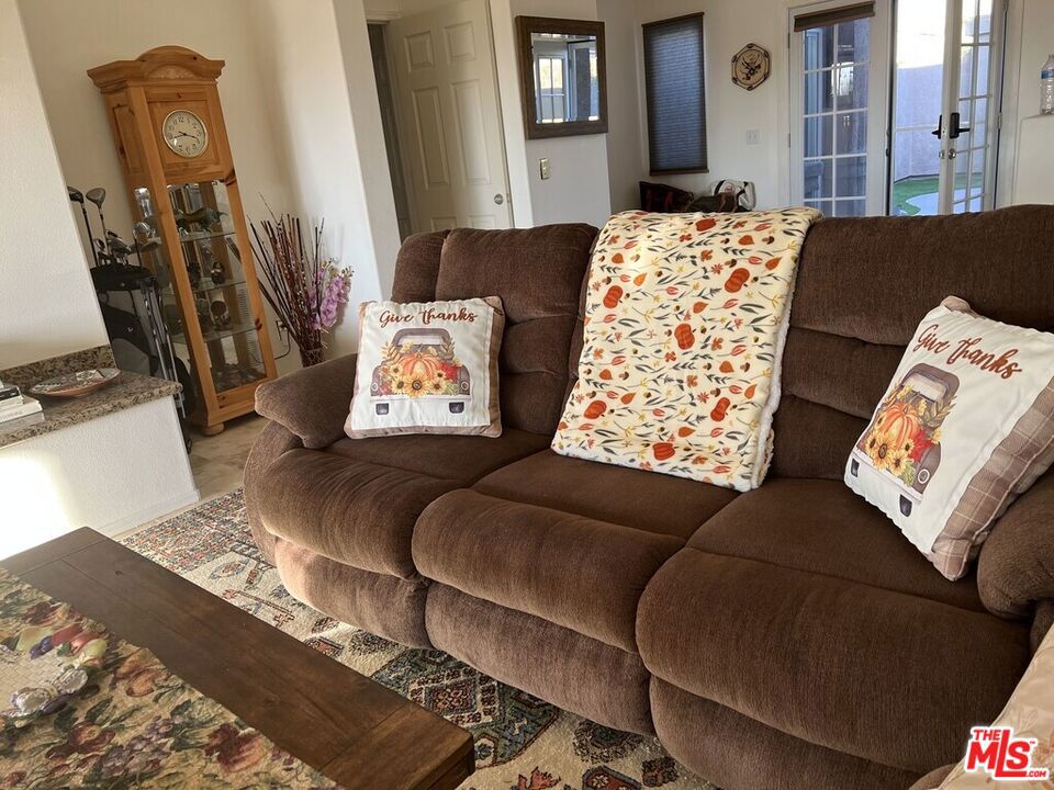 24409187 Property Photo 42