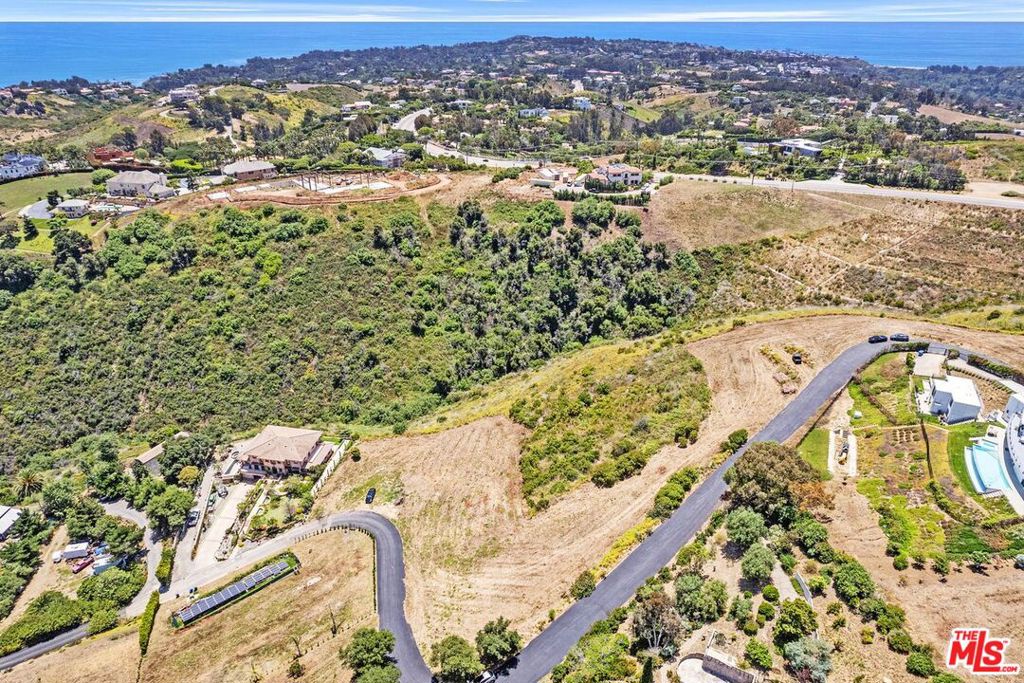 1 Via Acero Street Property Photo 2