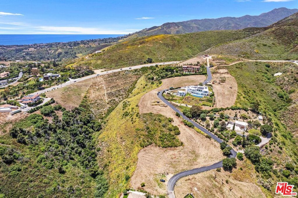 1 Via Acero Street Property Photo 10