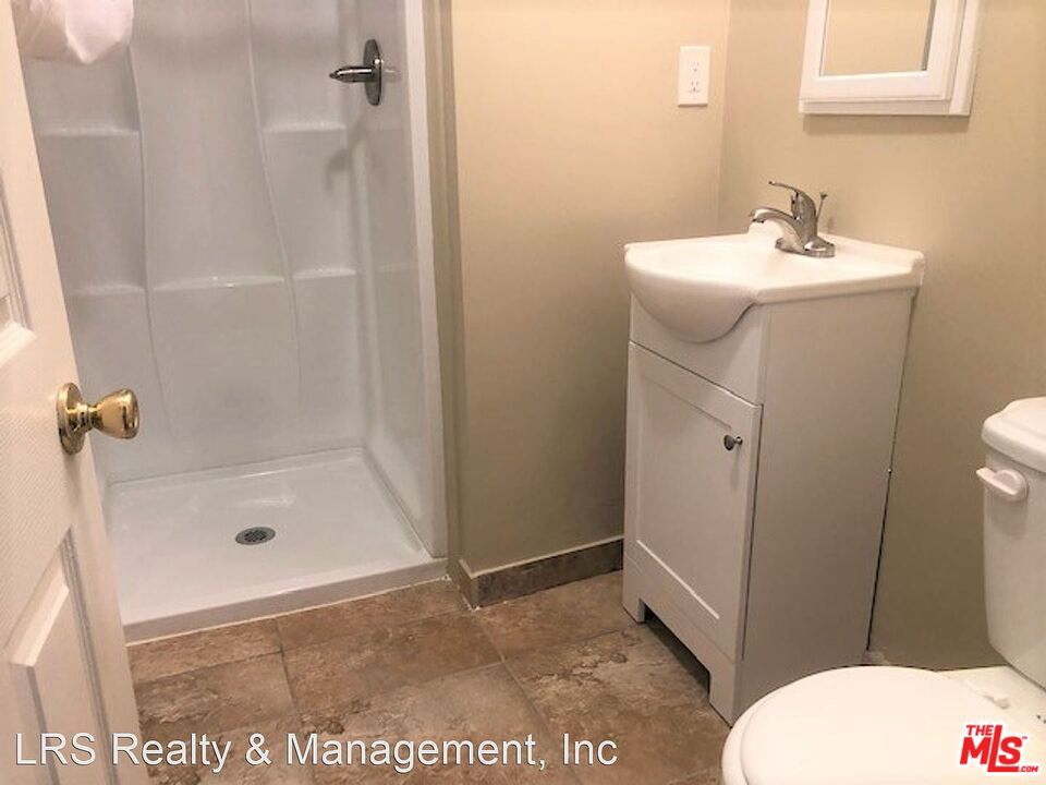 18321 Malden Street 4 Property Photo 4