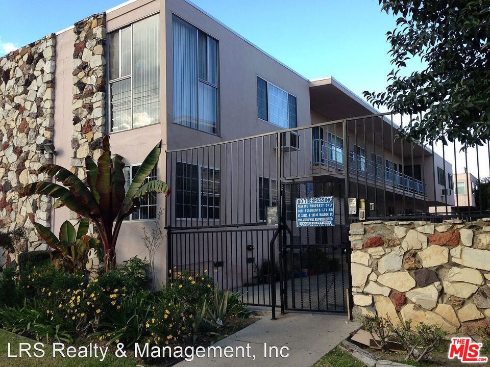 18321 Malden Street 4 Property Photo 6