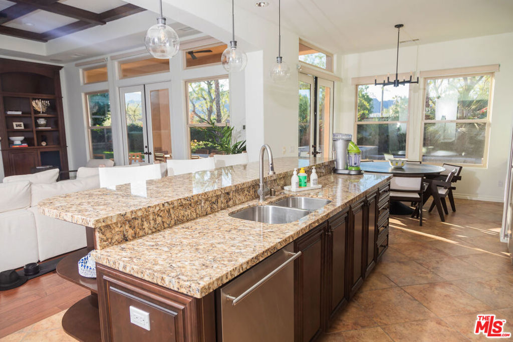 54155 Cananero Circle Property Photo 7