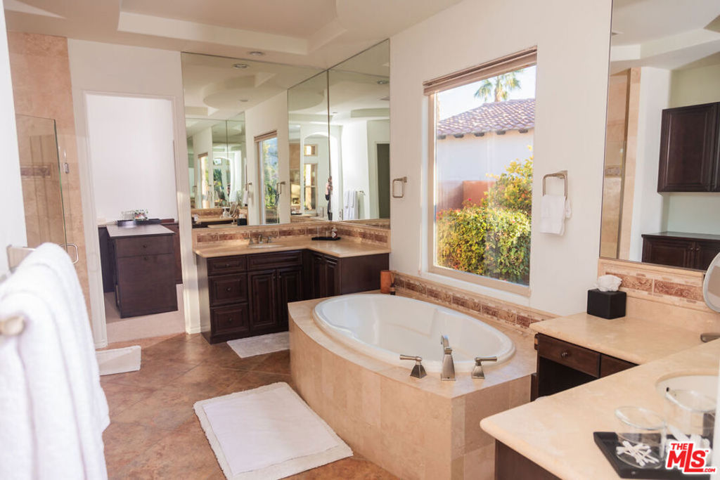 54155 Cananero Circle Property Photo 28