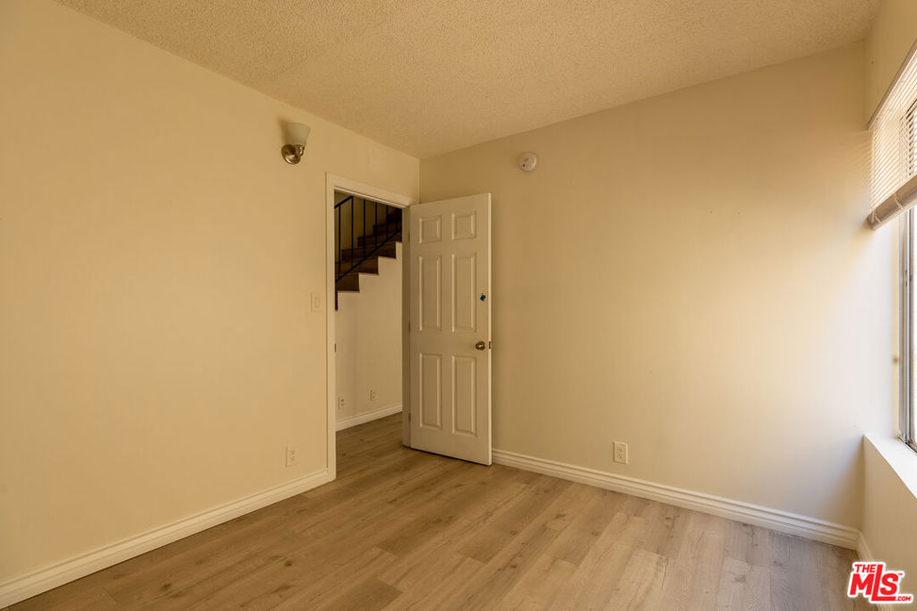1418 S Bentley Avenue 203 Property Photo 11