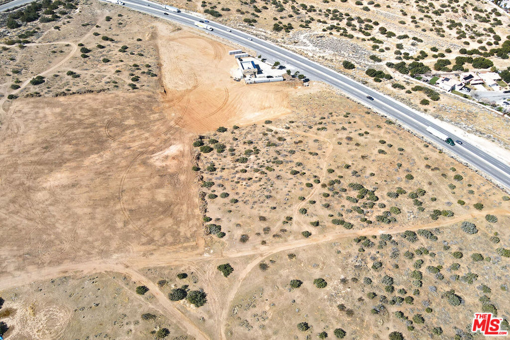 2660 Pearblossom Highway Property Photo 46