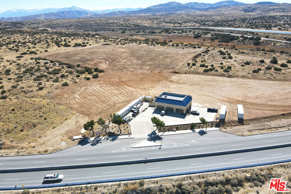 2660 Pearblossom Highway Property Photo 50