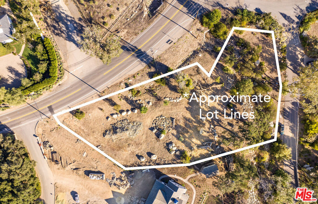 1725 E Valley Road Property Photo 7