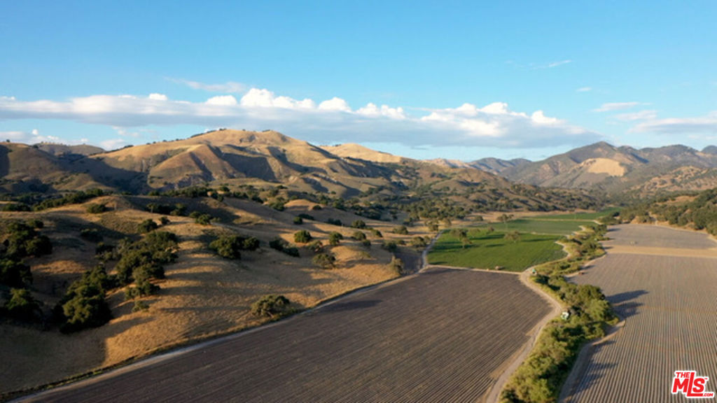 10550 Foxen Canyon Road Property Photo