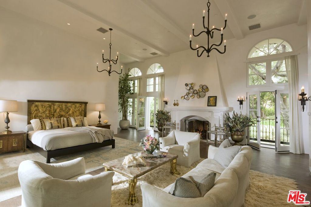 465 Hot Springs Road Property Photo 21