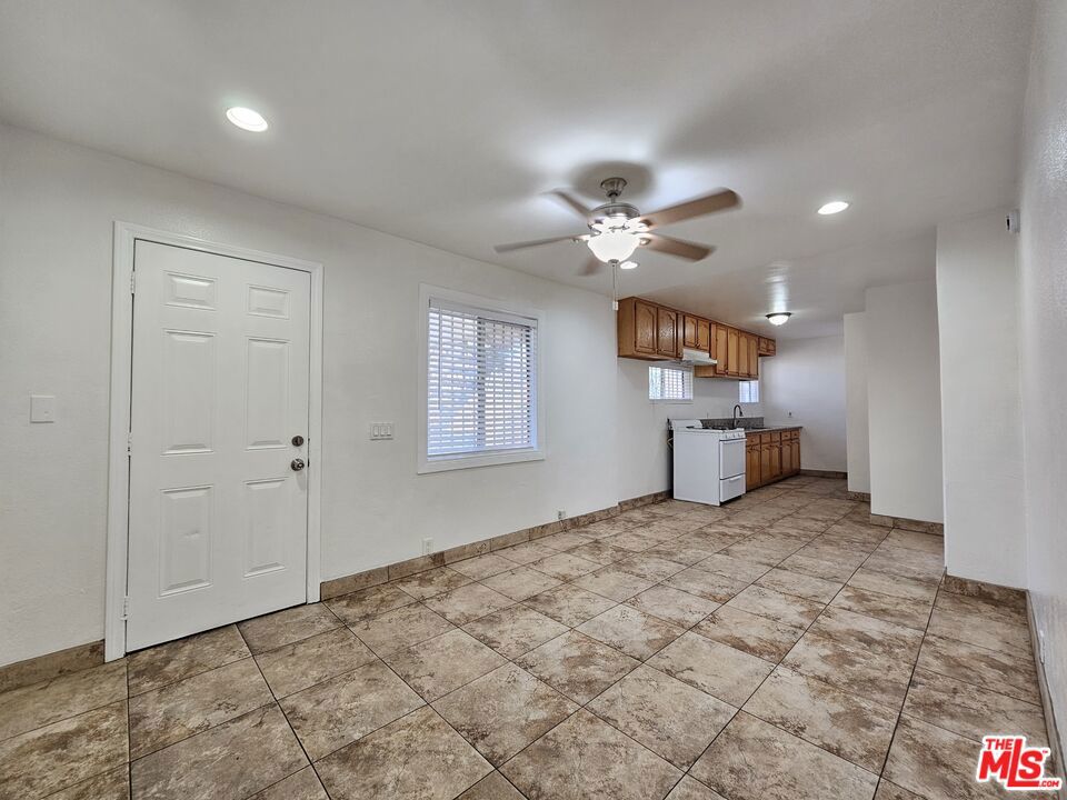 204 N Spring Avenue Property Photo 2