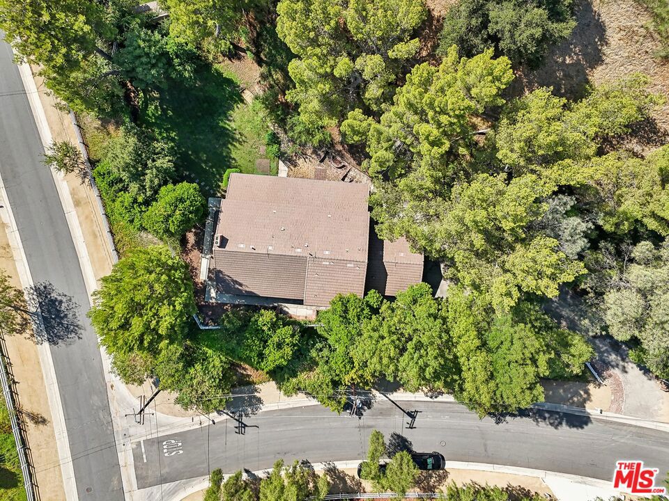 24910 John Fremont Road Property Photo 1