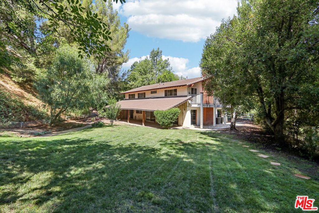 24910 John Fremont Road Property Photo 2