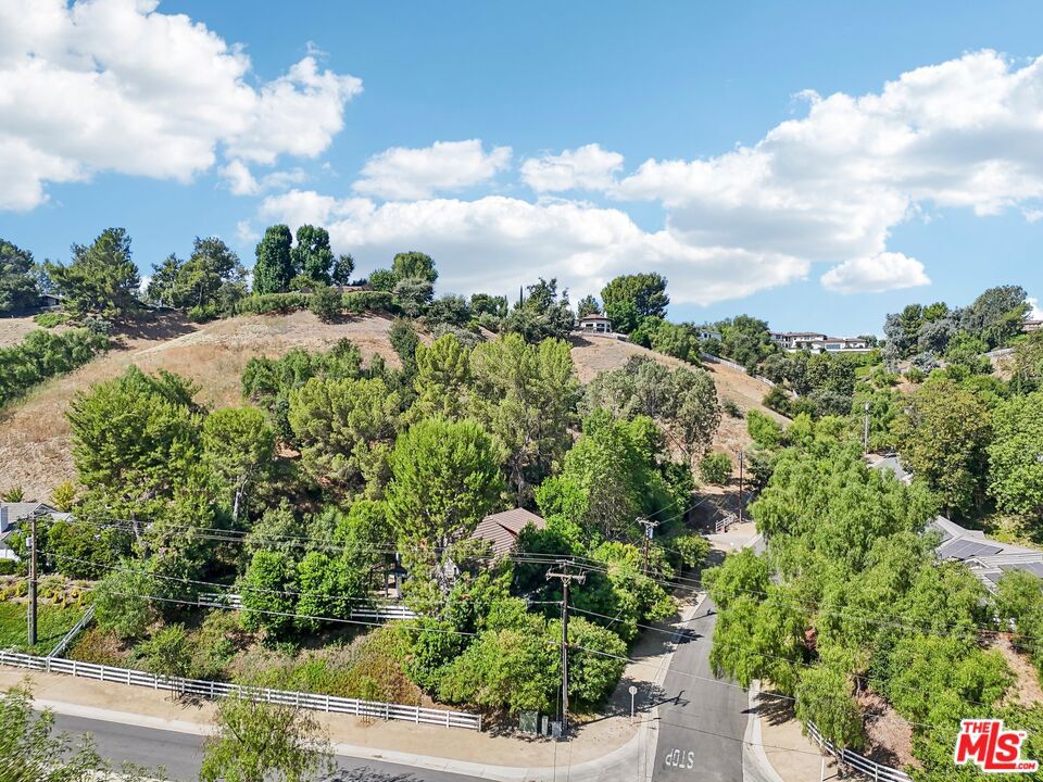24910 John Fremont Road Property Photo 6