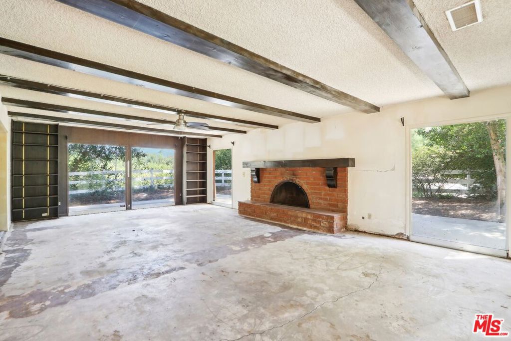 24910 John Fremont Road Property Photo 10