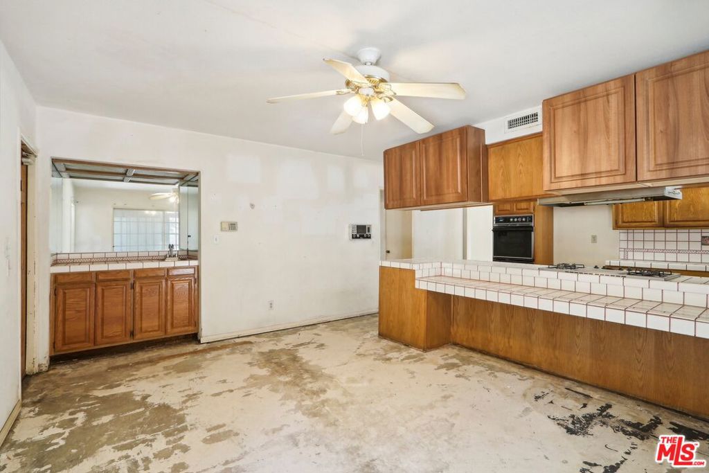 24910 John Fremont Road Property Photo 15