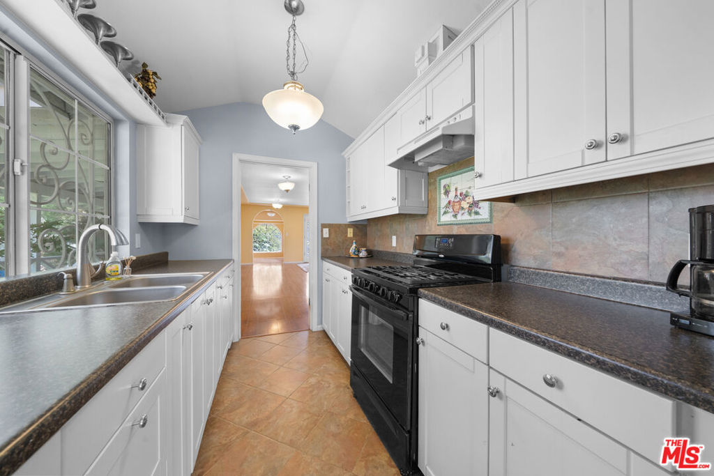 8241 Koch Road Property Photo 33