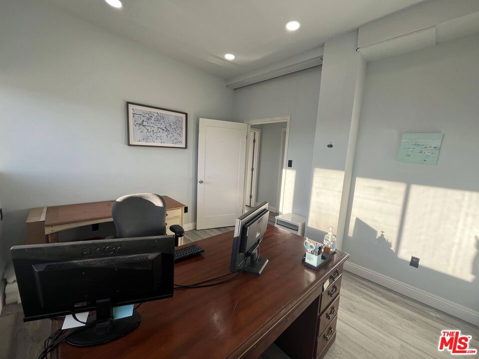 5564 Sepulveda Boulevard Property Photo 7