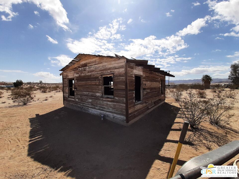 68724 Rainier Road Property Photo 2