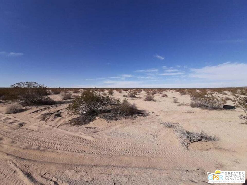 67040 Kachina Drive Property Photo 1