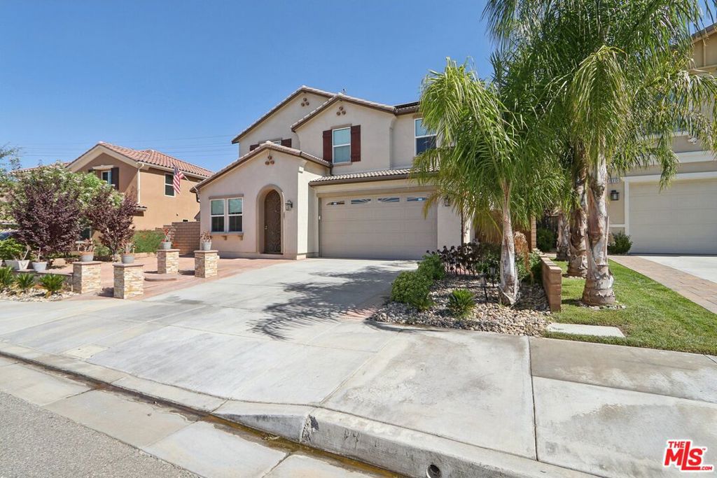 19317 Bension Drive Property Photo 6