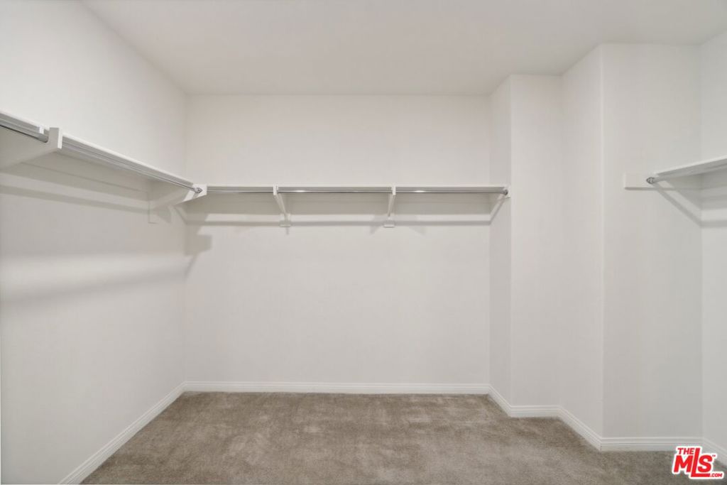 19317 Bension Drive Property Photo 34
