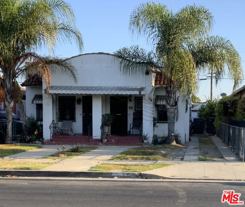 1519 W 54th Street Property Photo 1