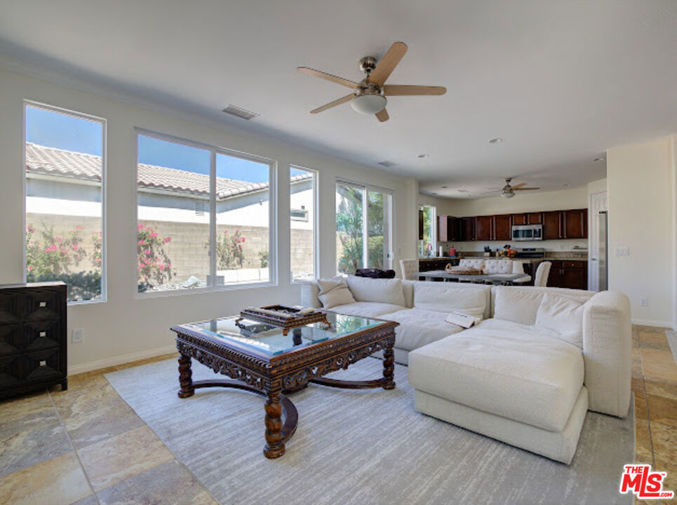 81634 Desert Willow Drive Property Photo 6