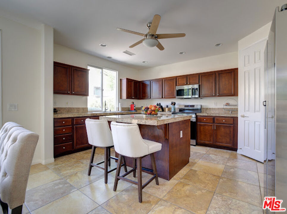 81634 Desert Willow Drive Property Photo 14