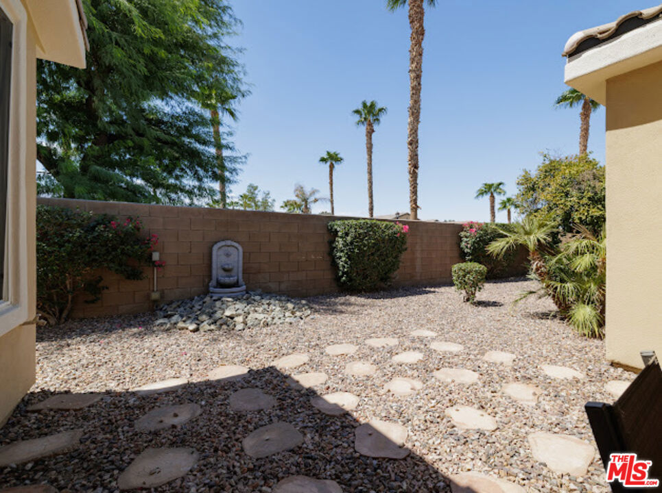 81634 Desert Willow Drive Property Photo 31