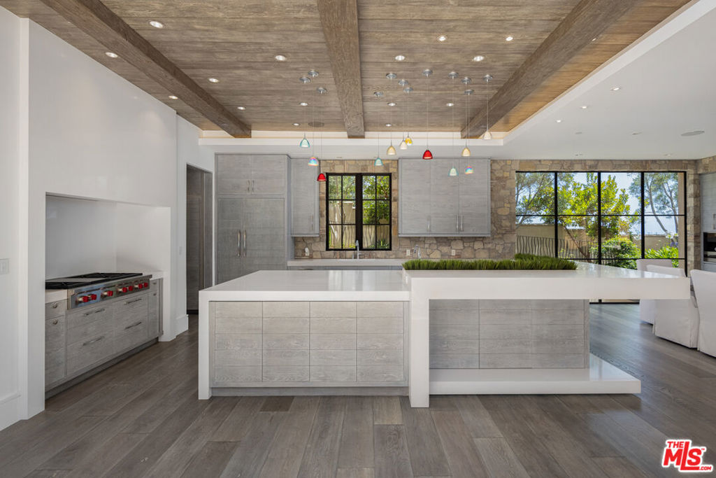 46 Deep Sea Property Photo 7