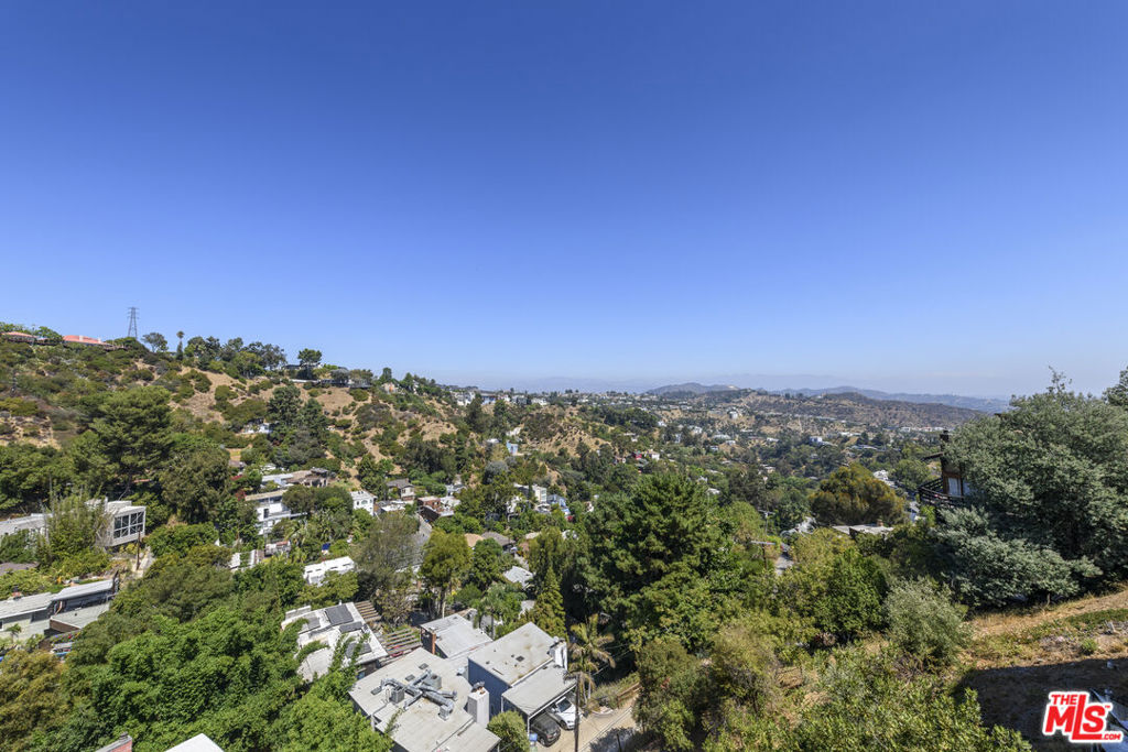 8581 Cole Crest Drive Property Photo 40