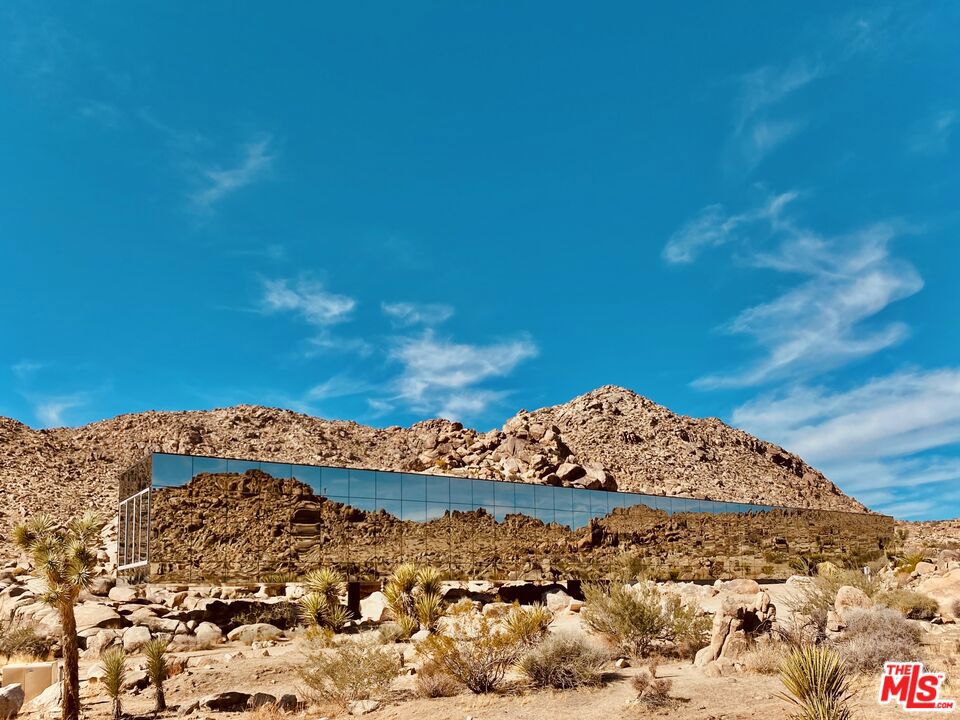 8198 Uphill Road Property Photo 4