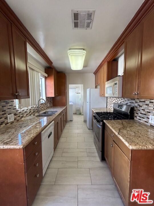 8844 Alcott Street 8846 Property Photo 7
