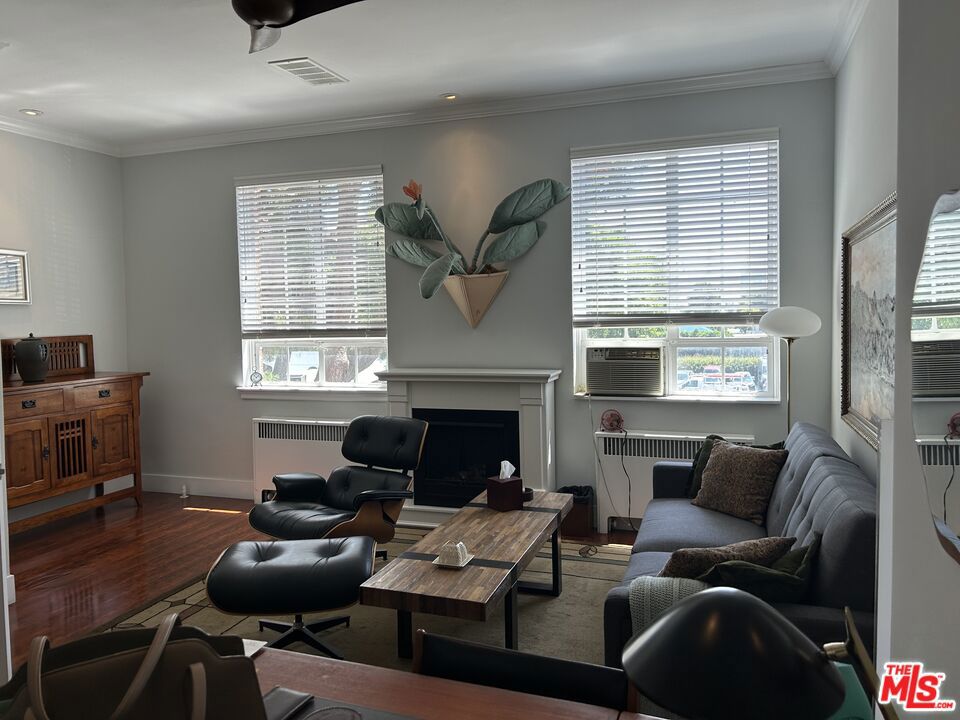 9730 Wilshire Boulevard 216 Property Photo 2