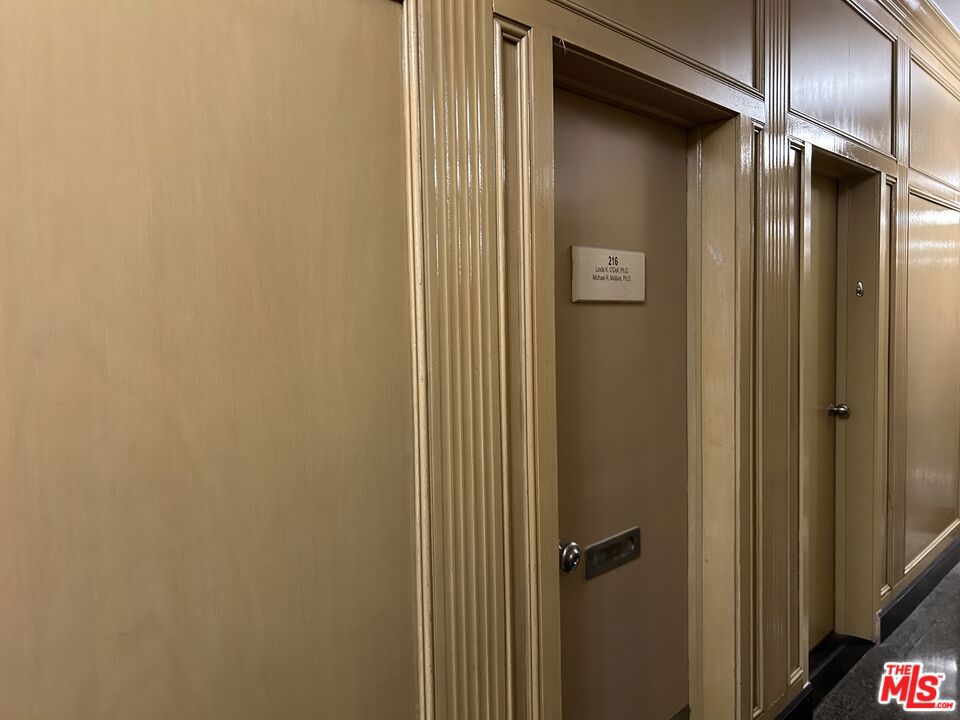 9730 Wilshire Boulevard 216 Property Photo 6