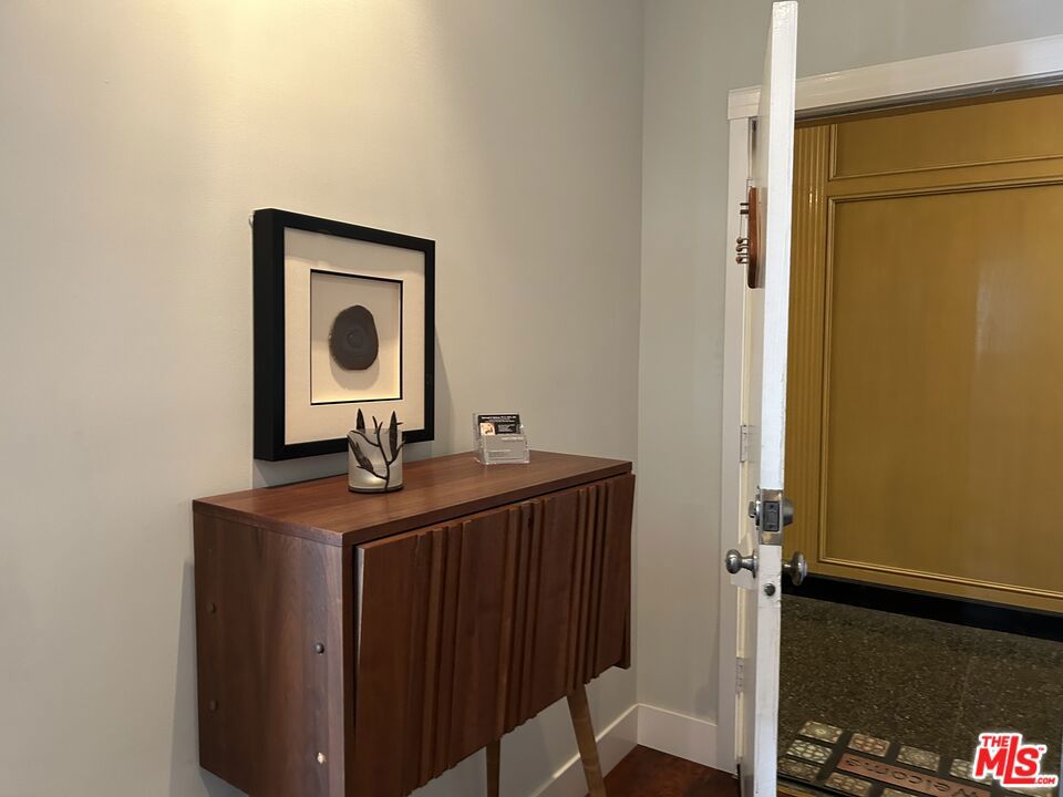 9730 Wilshire Boulevard 216 Property Photo 11
