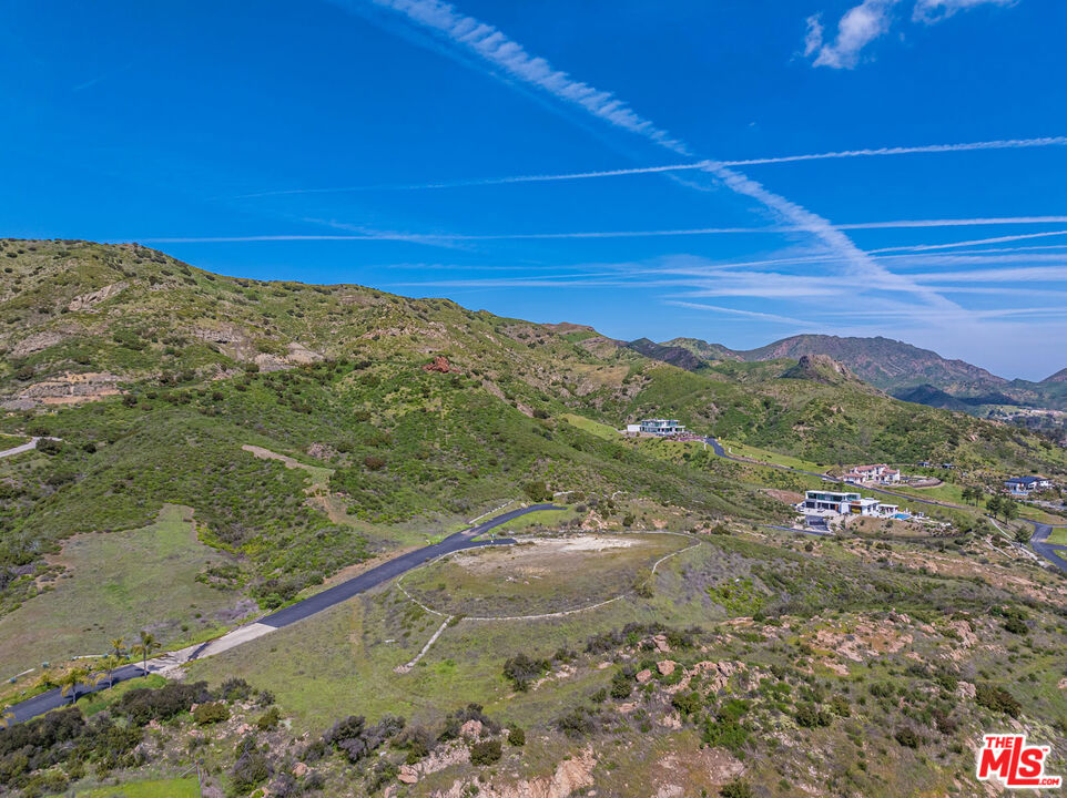 31725 Lobo Canyon Road Property Photo 5
