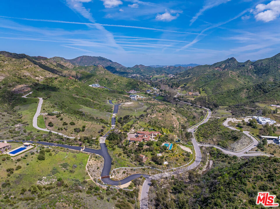 31725 Lobo Canyon Road Property Photo 21