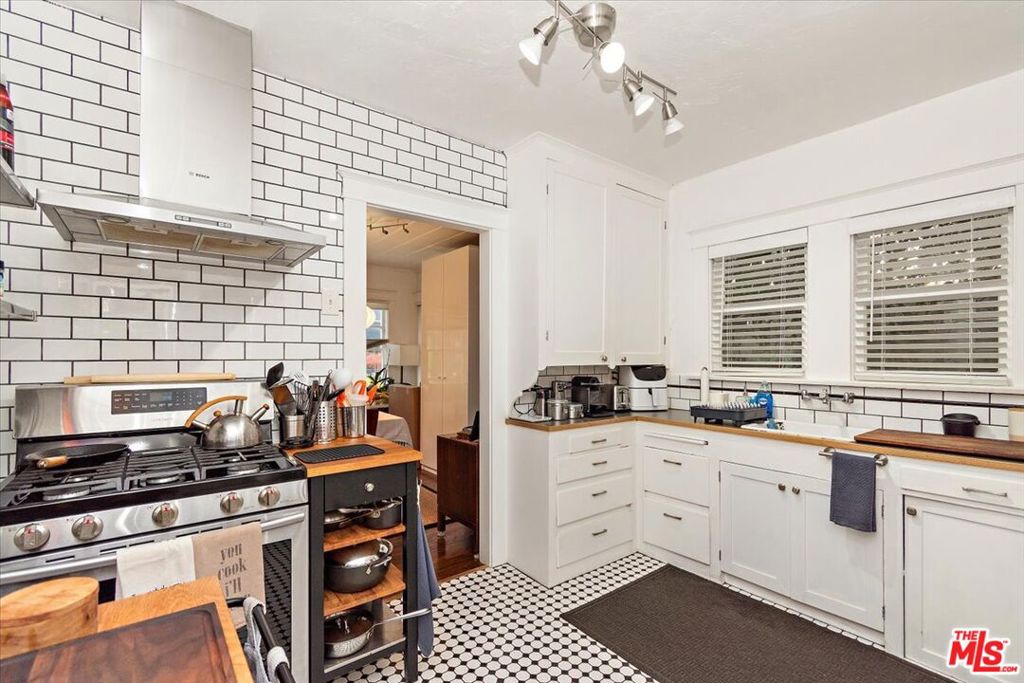 14 Northstar Street Property Photo 6