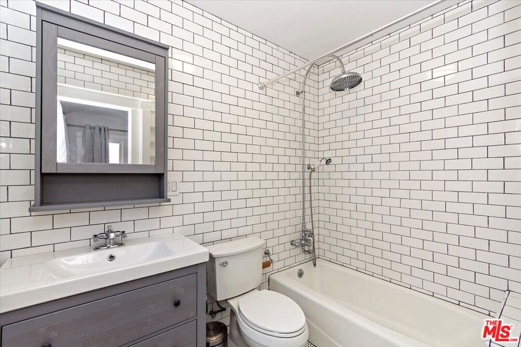 14 Northstar Street Property Photo 28