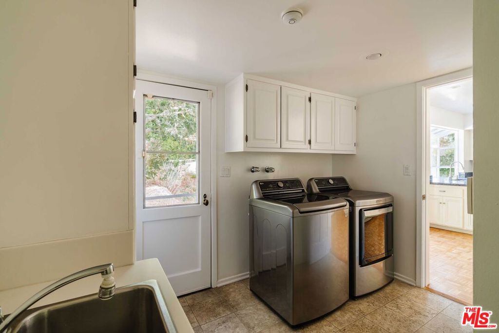 18041 Blue Sail Drive Property Photo 12