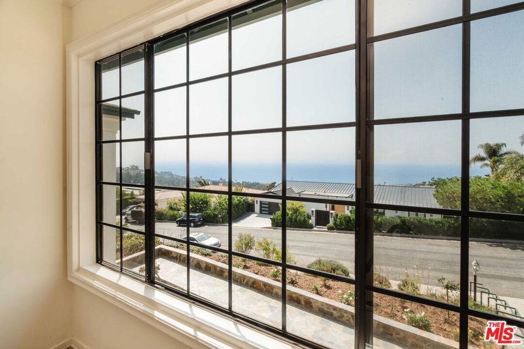 18041 Blue Sail Drive Property Photo 15