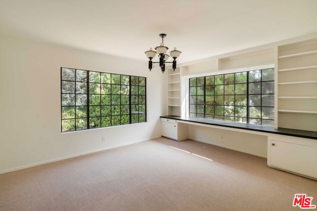 18041 Blue Sail Drive Property Photo 20
