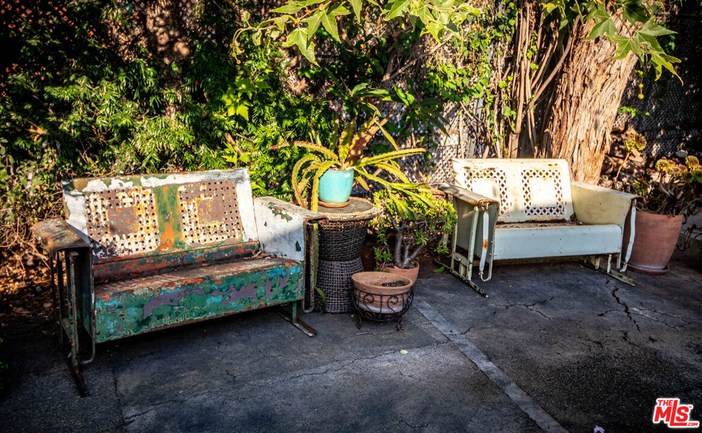 5422 W Washington Boulevard Property Photo 4